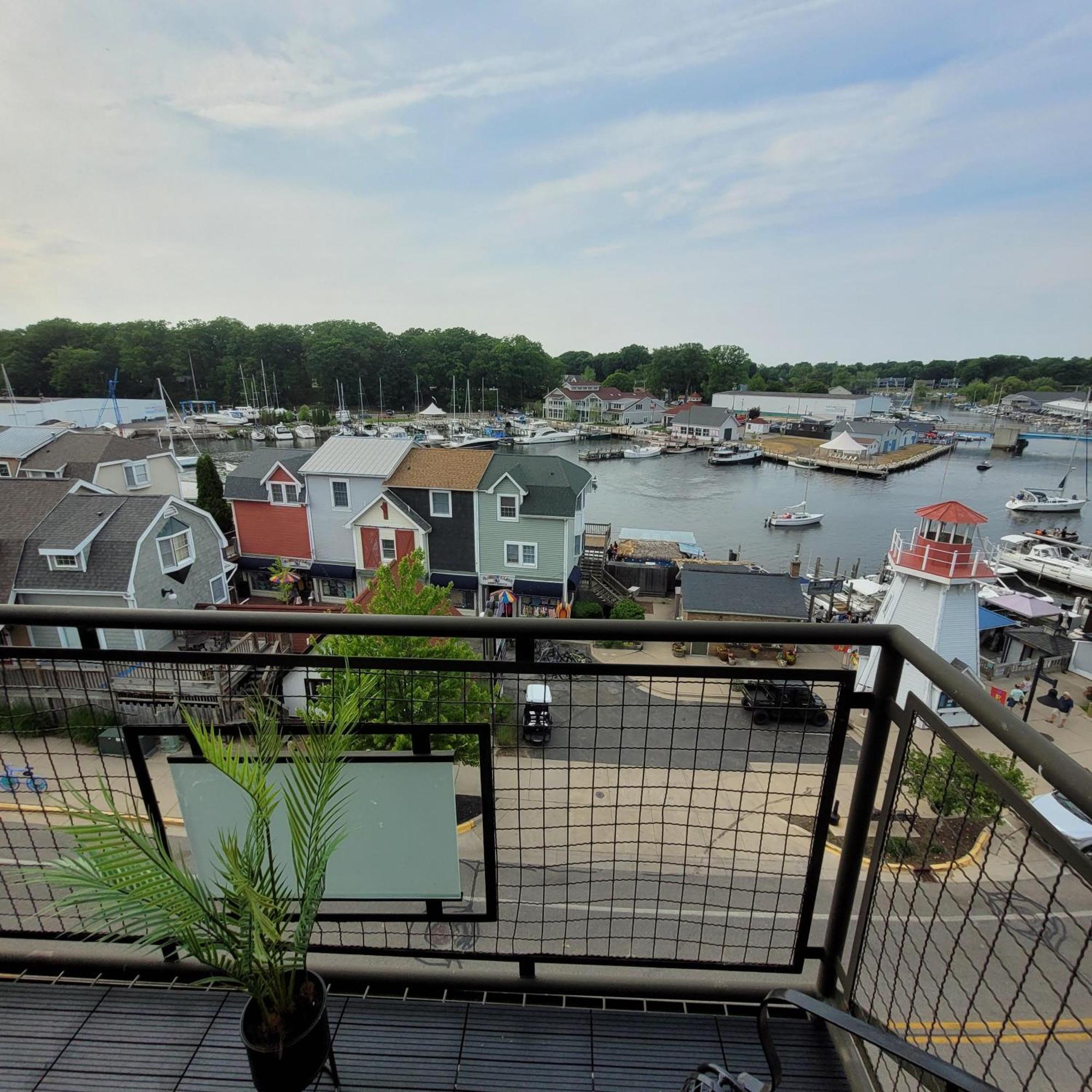 Watertown Haven Heated Pool Marina District Villa South Haven Exterior photo